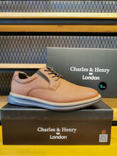 Cargar imagen en el visor de la galería, Charles &amp; Henry London
