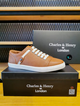 Cargar imagen en el visor de la galería, Charles &amp; Henry London
