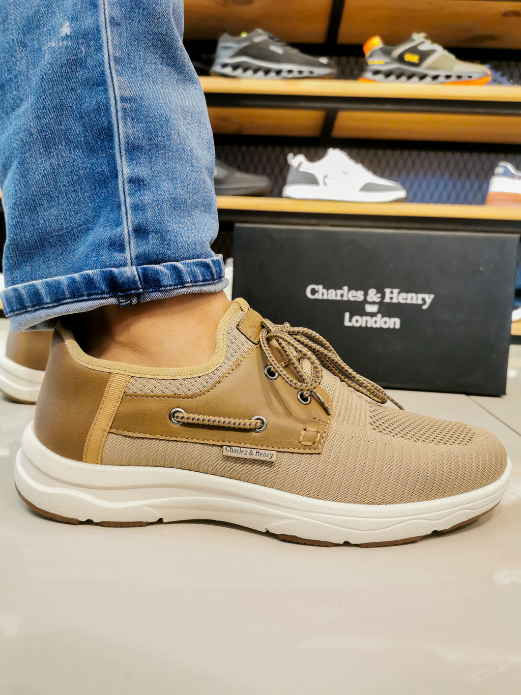 Charles & Henry London 02 azul y Beige