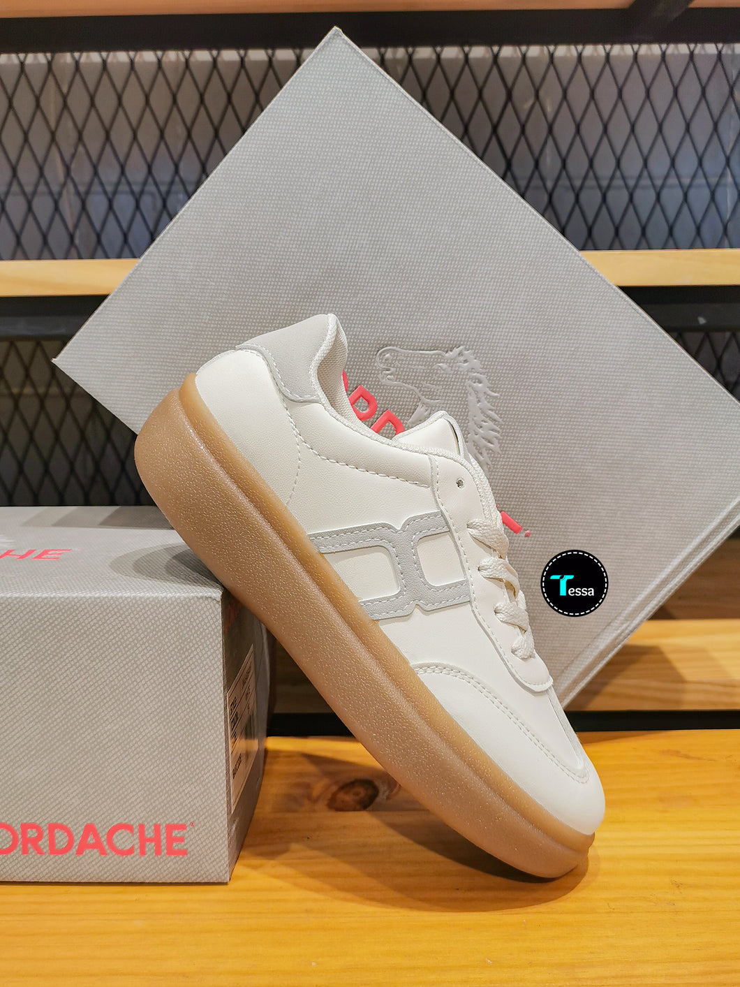 Jordache dama