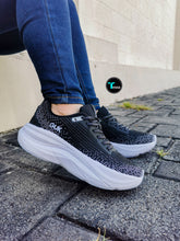 Cargar imagen en el visor de la galería, Guk Negro
