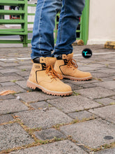 Cargar imagen en el visor de la galería, Botas Ecko Rally Camel
