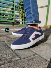 Cargar imagen en el visor de la galería, Ecko azules Ek-OLEY
