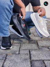 Cargar imagen en el visor de la galería, HPC tenis negro
