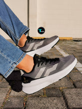 Cargar imagen en el visor de la galería, HPC tenis Gris
