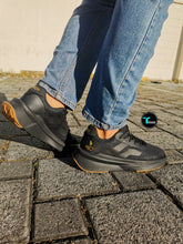 Cargar imagen en el visor de la galería, HPC tenis Gris
