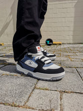 Cargar imagen en el visor de la galería, Airwalk navy
