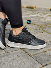 Cargar imagen en el visor de la galería, Airwalk negro
