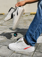 Cargar imagen en el visor de la galería, Airwalk Beige
