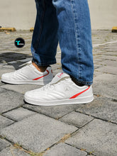 Cargar imagen en el visor de la galería, Airwalk Beige
