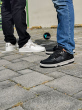 Cargar imagen en el visor de la galería, Airwalk Negro
