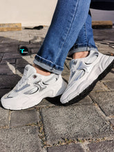 Cargar imagen en el visor de la galería, Most Wanted silver
