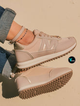 Cargar imagen en el visor de la galería, Most Wanted beige

