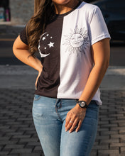 Cargar imagen en el visor de la galería, Blusa Blanco y negro, Luna y sol
