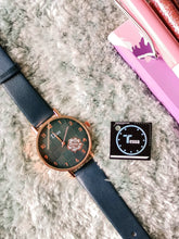 Cargar imagen en el visor de la galería, Reloj Rosa
